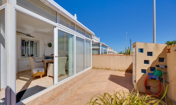 Resale - Villa - Orihuela Costa - Lomas de Don Juan