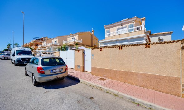 Resale - Villa - Orihuela Costa - Lomas de Don Juan