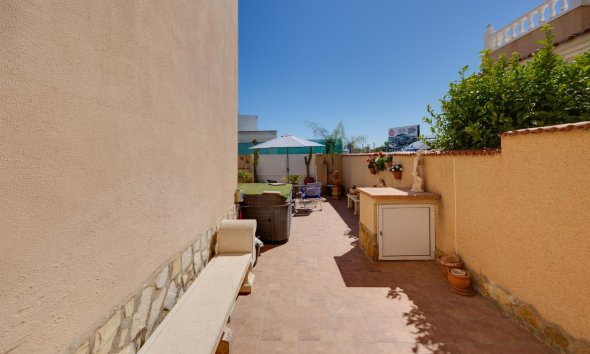 Resale - Villa - Orihuela Costa - Lomas de Don Juan