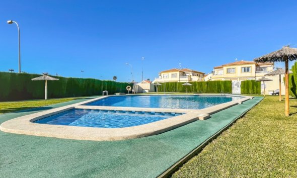 Rynek Wtórny - Bungalow / Domek parterowy - Orihuela Costa - Playa Flamenca