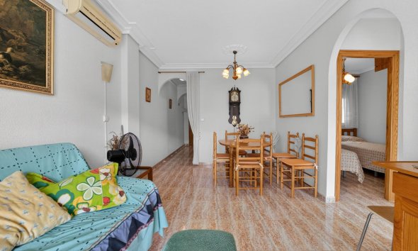 Resale - Apartment - Torrevieja - Playa de los locos