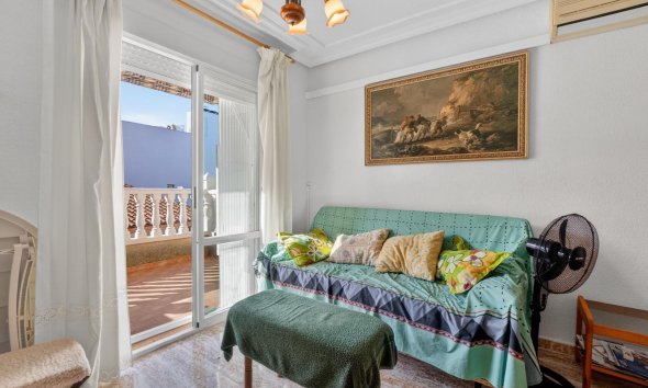 Resale - Apartment - Torrevieja - Playa de los locos
