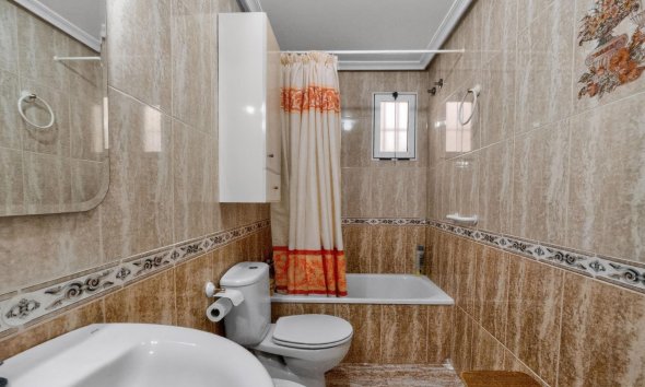 Resale - Apartment - Torrevieja - Playa de los locos