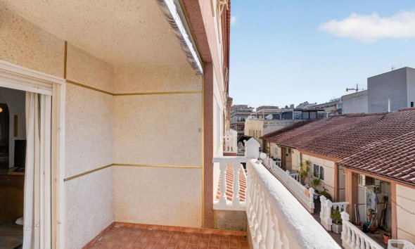 Resale - Apartment - Torrevieja - Playa de los locos