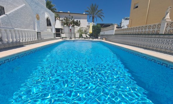 Resale - Villa - San Miguel de Salinas - BLUE LAGOON