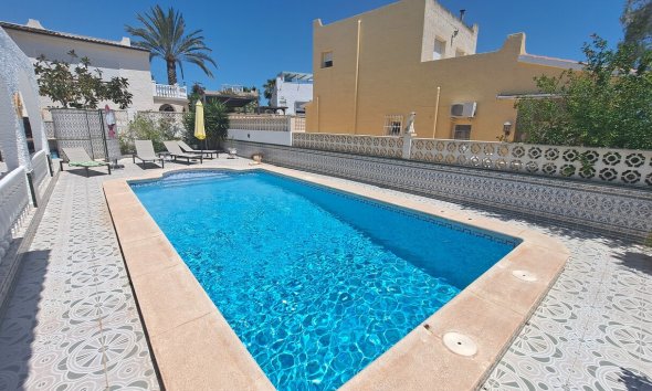 Resale - Villa - San Miguel de Salinas - BLUE LAGOON