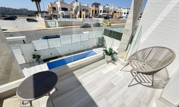 Resale - Villa - Orihuela Costa - Lomas de Cabo Roig