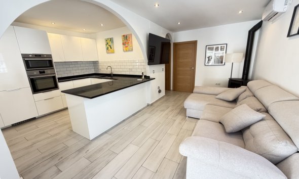 Resale - Villa - Orihuela Costa - Blue Lagoon