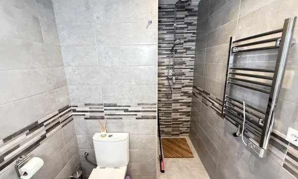 Resale - Villa - Orihuela Costa - Blue Lagoon