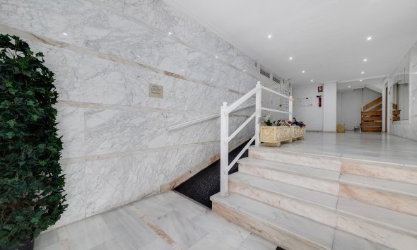 Resale - Apartment - Torrevieja - Costa Blanca South