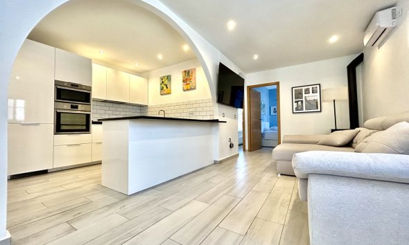 Resale - Villa - Orihuela Costa - Villamartín