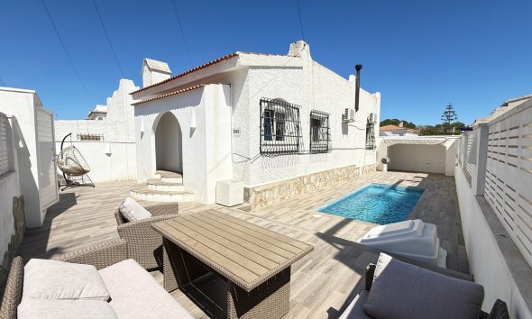 Resale - Villa - Orihuela Costa - Villamartín