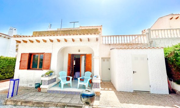 Resale - Villa - Orihuela Costa - La Zenia