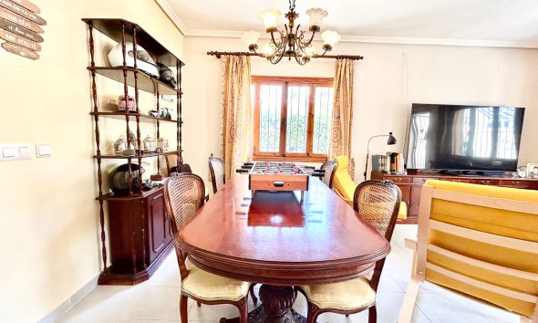 Resale - Villa - Orihuela Costa - La Zenia