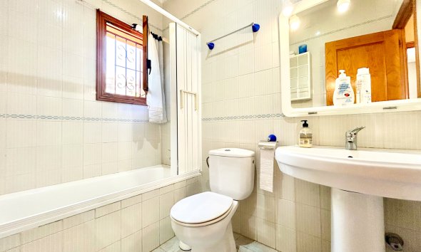 Resale - Villa - Orihuela Costa - La Zenia