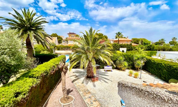 Resale - Villa - Orihuela Costa - La Zenia