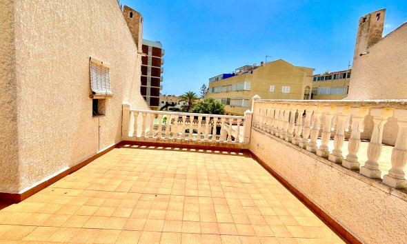 Resale - Villa - Orihuela Costa - La Zenia