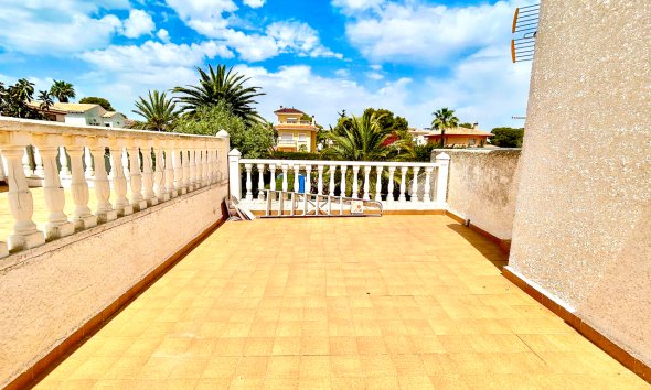 Resale - Villa - Orihuela Costa - La Zenia