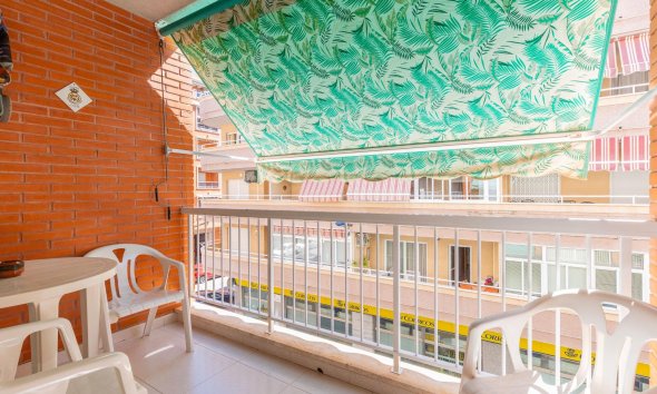 Resale - Apartment - Torrevieja - Playa del cura