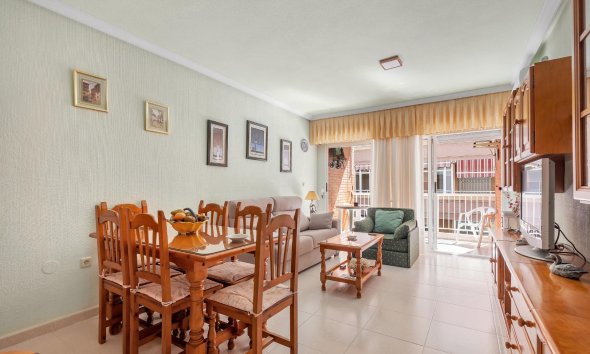 Resale - Apartment - Torrevieja - Playa del cura
