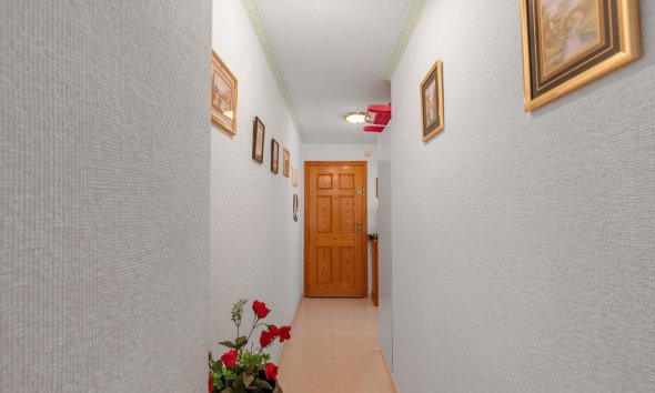 Resale - Apartment - Torrevieja - Playa del cura