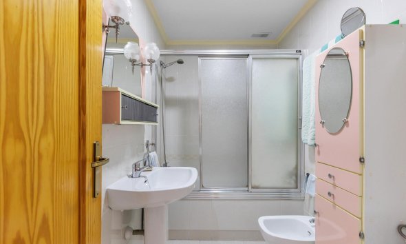 Resale - Apartment - Torrevieja - Playa del cura
