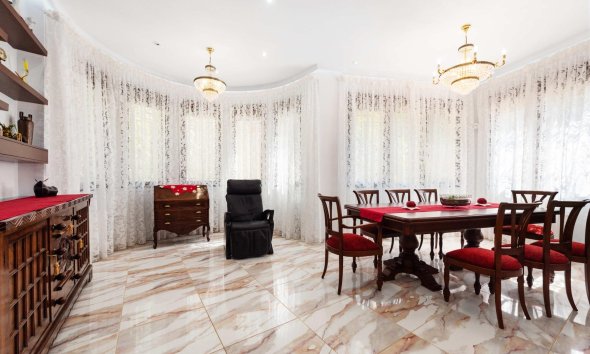 Resale - Villa - Orihuela Costa - Campoamor