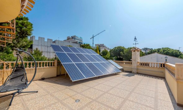 Resale - Villa - Orihuela Costa - Campoamor