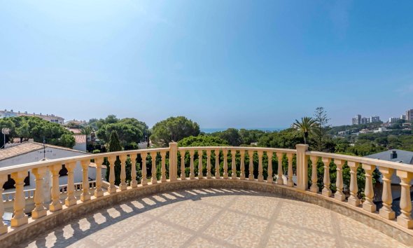 Resale - Villa - Orihuela Costa - Campoamor