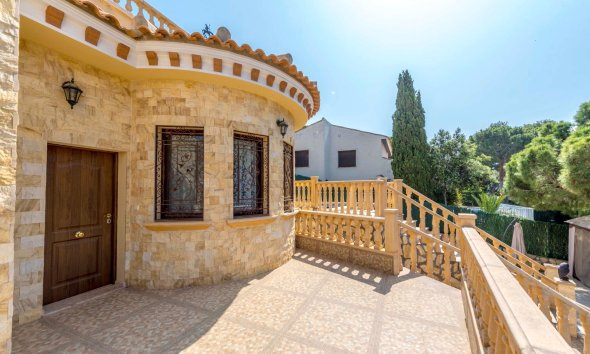 Resale - Villa - Orihuela Costa - Campoamor
