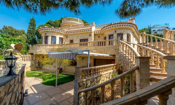 Resale - Villa - Orihuela Costa - Campoamor