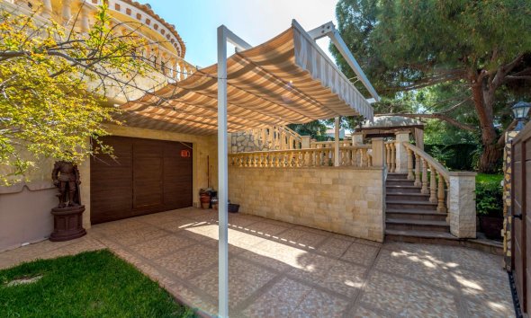 Resale - Villa - Orihuela Costa - Campoamor