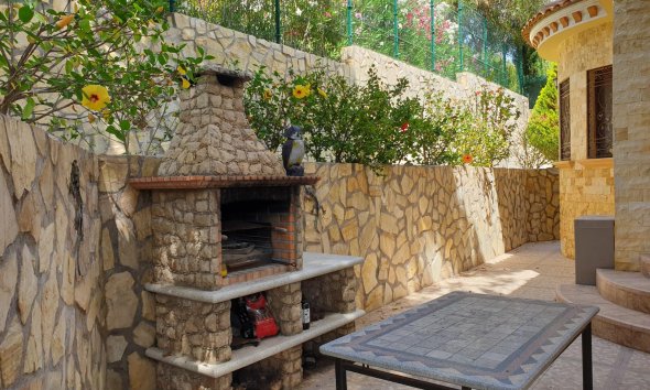 Resale - Villa - Orihuela Costa - Campoamor