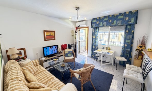 Resale - Apartment - Orihuela Costa - Villamartín