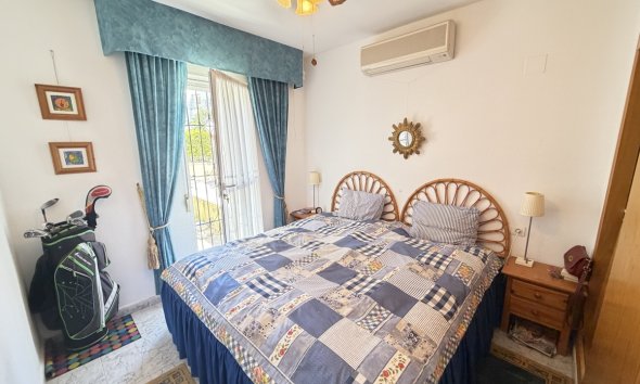 Resale - Apartment - Orihuela Costa - Villamartín