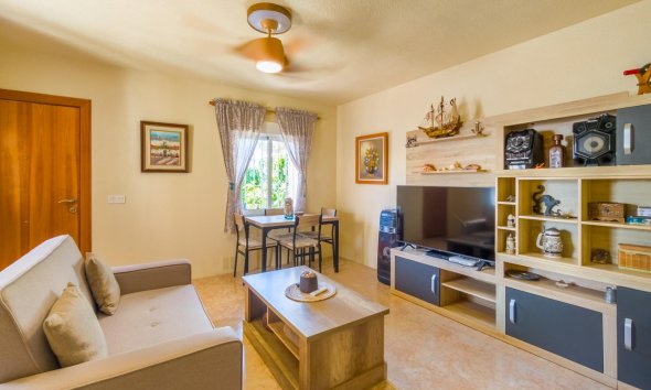 Resale - Terraced house / Townhouse - Torrevieja - Nueva Torrevieja