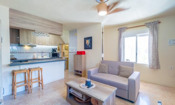 Resale - Terraced house / Townhouse - Torrevieja - Nueva Torrevieja