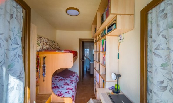 Resale - Terraced house / Townhouse - Torrevieja - Nueva Torrevieja