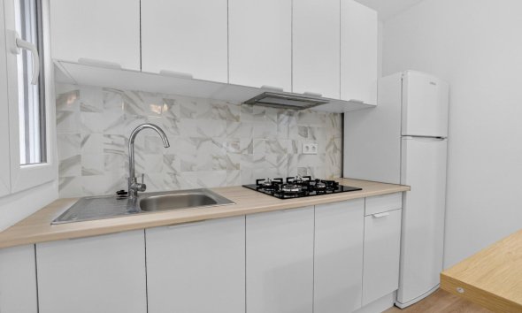 Resale - Apartment - Torrevieja - Centro