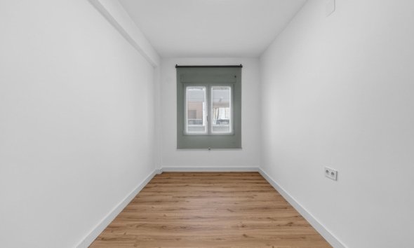 Resale - Apartment - Torrevieja - Centro