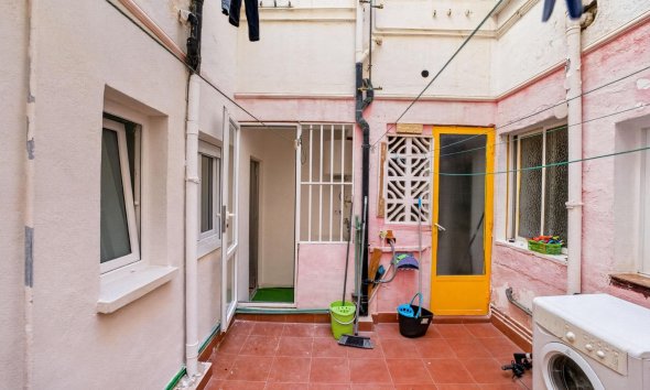 Resale - Apartment - Torrevieja - Centro