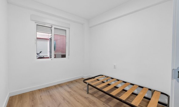 Resale - Apartment - Torrevieja - Centro