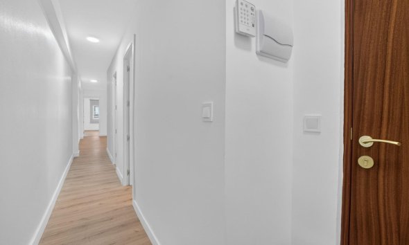 Resale - Apartment - Torrevieja - Centro