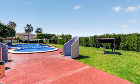 Resale - Apartment - Torrevieja - El limonar