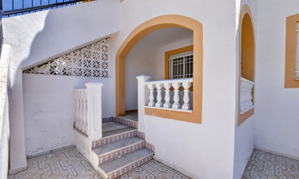 Resale - Apartment - Torrevieja - El limonar