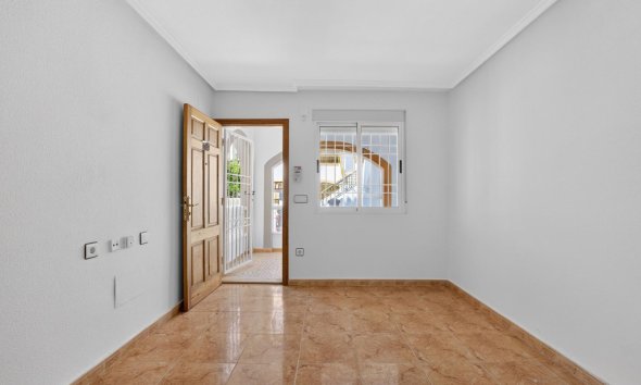 Resale - Apartment - Torrevieja - El limonar