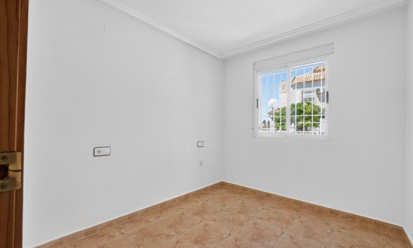 Resale - Apartment - Torrevieja - El limonar