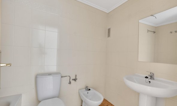 Resale - Apartment - Torrevieja - El limonar