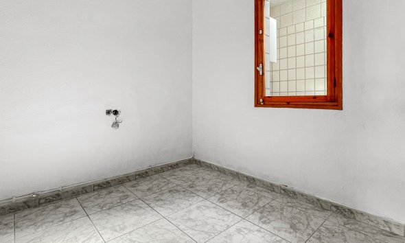 Reventa - Adosado - Torrevieja - La Siesta - El Salado -  Torreta
