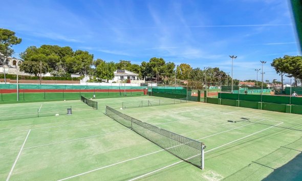 Resale - Terraced house / Townhouse - Torrevieja - Los Balcones